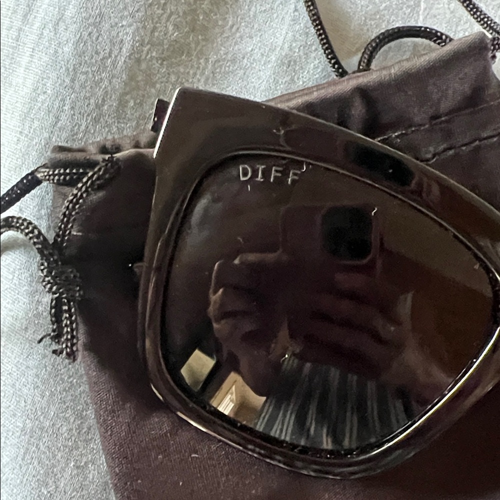 Diff Black Oversized Sunglasses - image 3